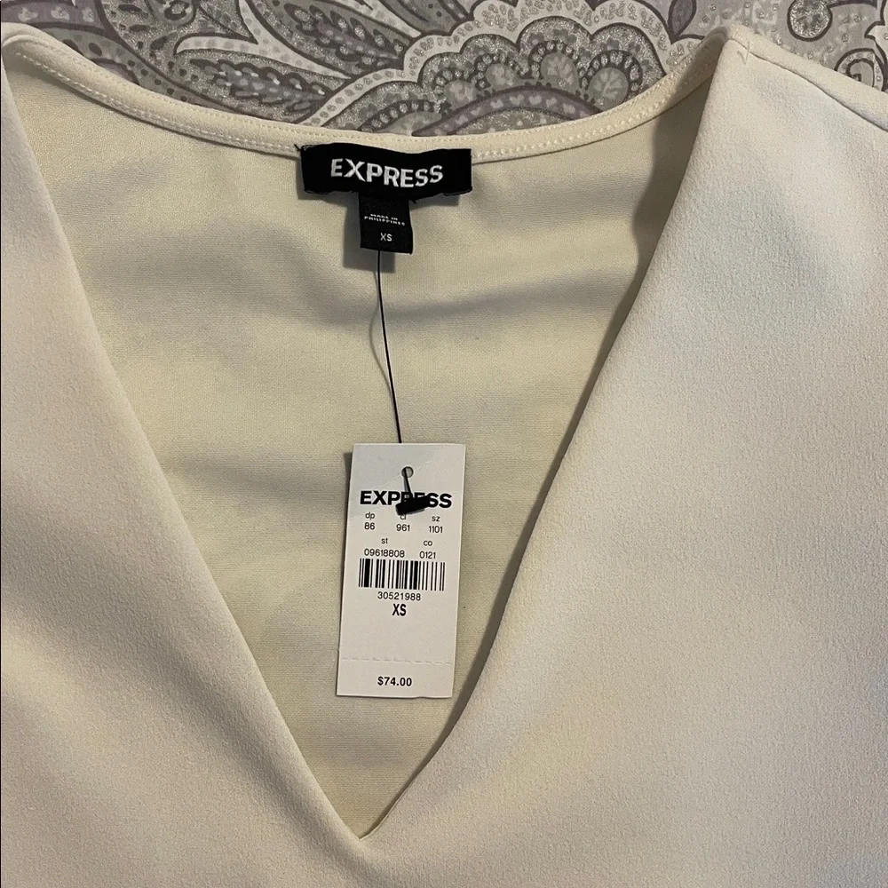Express Ivory Bodysuit with Lace Floral Sleeves - Picture 7 of 8